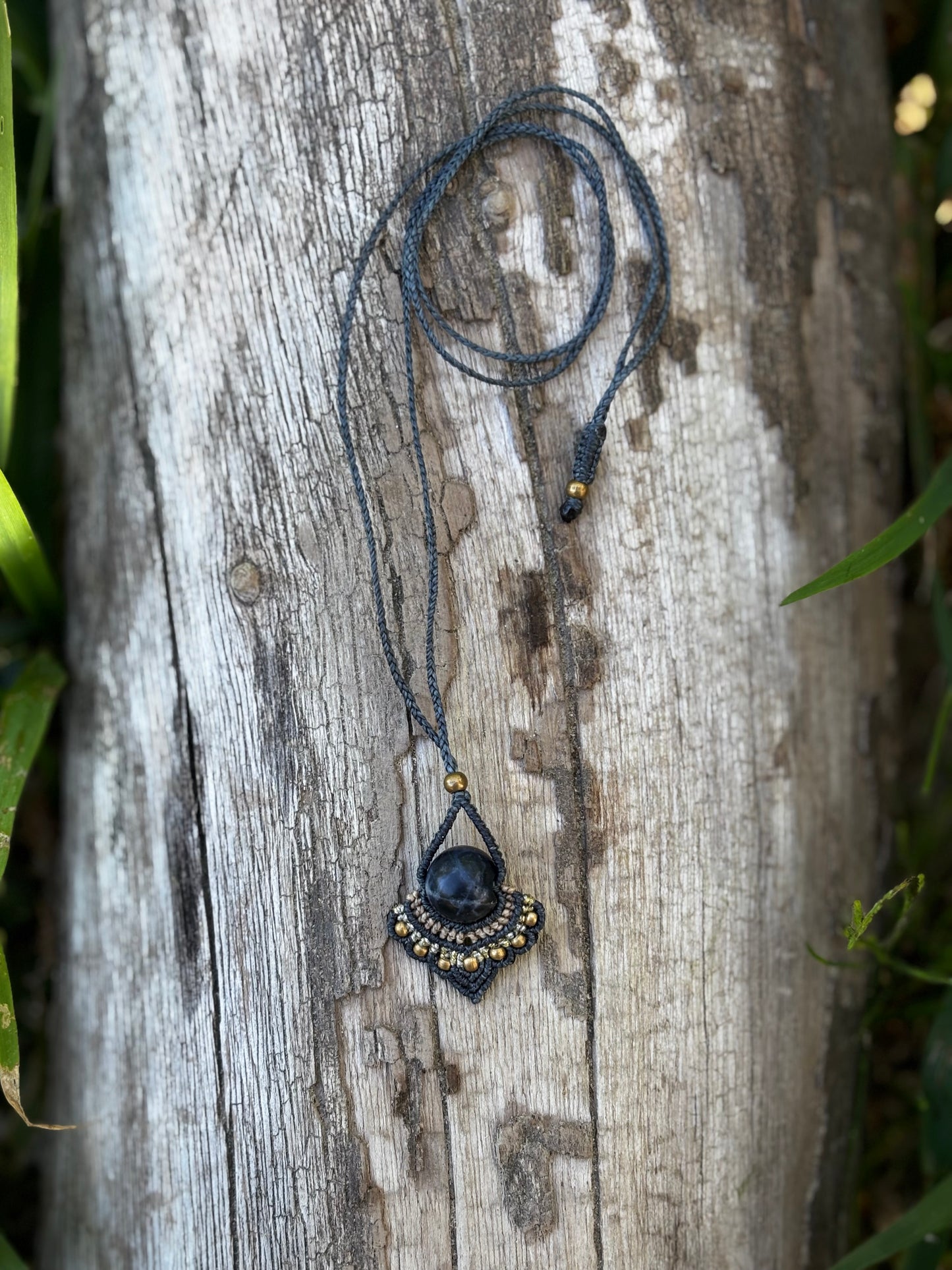 Halskette mit Sodalithperle