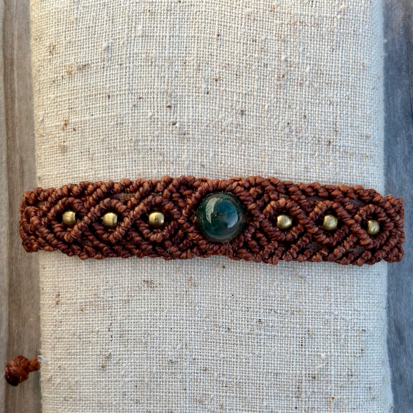 Makramee Armband mit Moosachatperle
