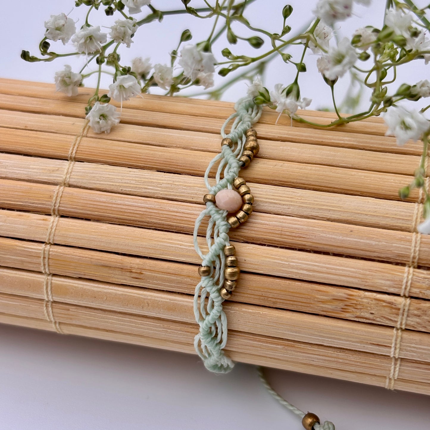 Makramee Armband mit Zirkon Perle