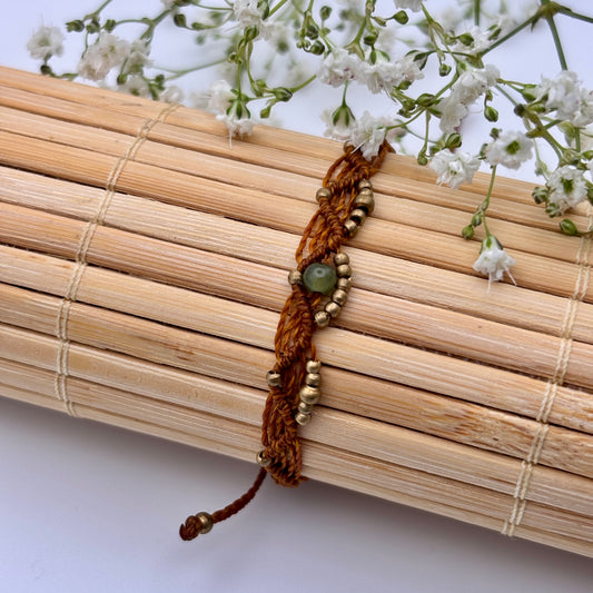 Makramee Armband mit Serpentin Perle