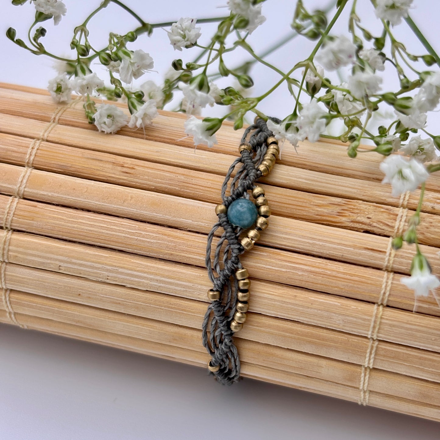 Makramee Armband mit Apatitperle