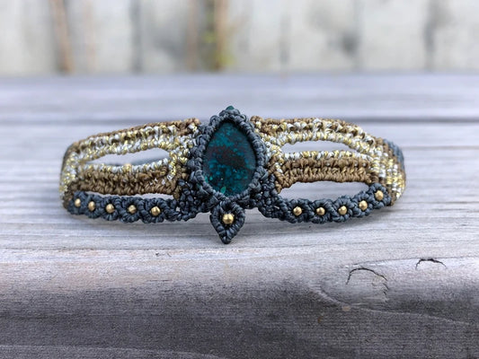 Armband mit eingefasstem Chrysokoll