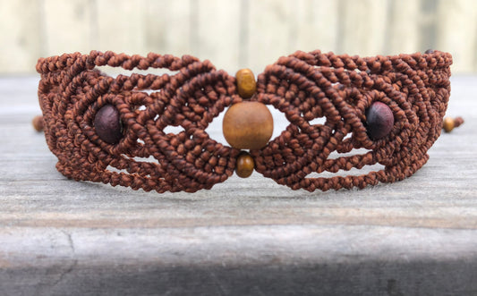 Makramee Armband mit Holzperlen