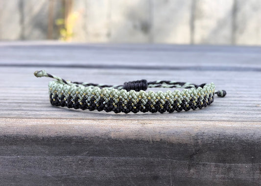 Armband mit Goldakzenten