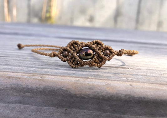 Makramee Armband mit Keramikperle